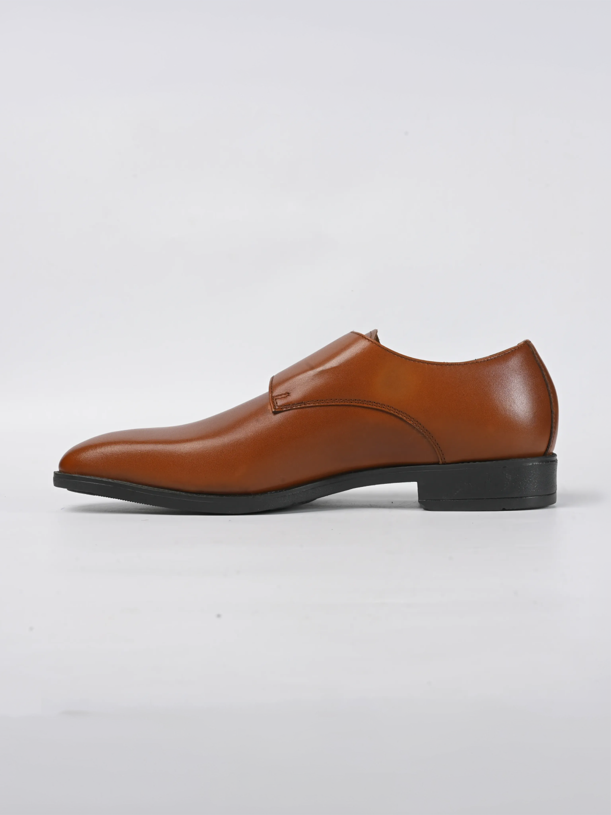 Design Buckled Dress Shoe